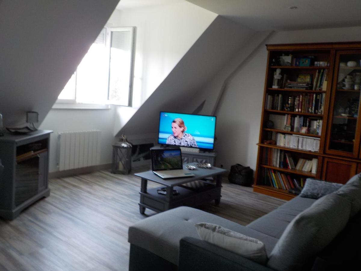 Charmant Appartement Dans Maison De Caractere Saint-Brice-sur-Vienne Bagian luar foto