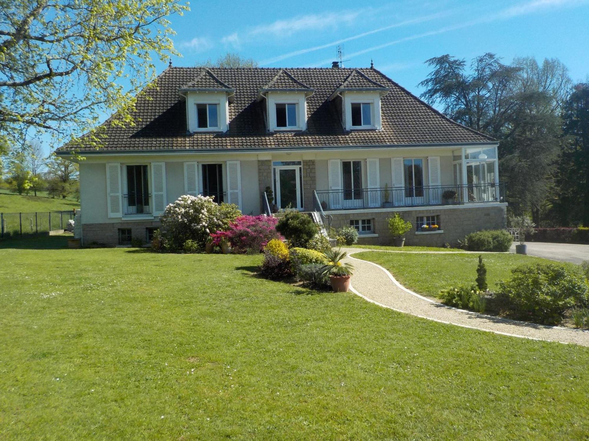 Charmant Appartement Dans Maison De Caractere Saint-Brice-sur-Vienne Bagian luar foto